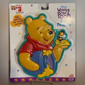 Disney Winnie the Pooh 3D Puzzle - Yellow, Red, Blue, Teal